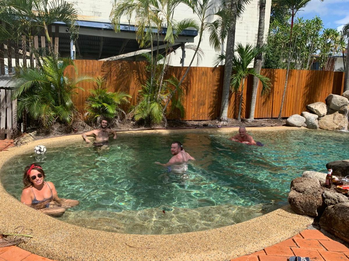 Mumma'S Hostel Cairns Dış mekan fotoğraf